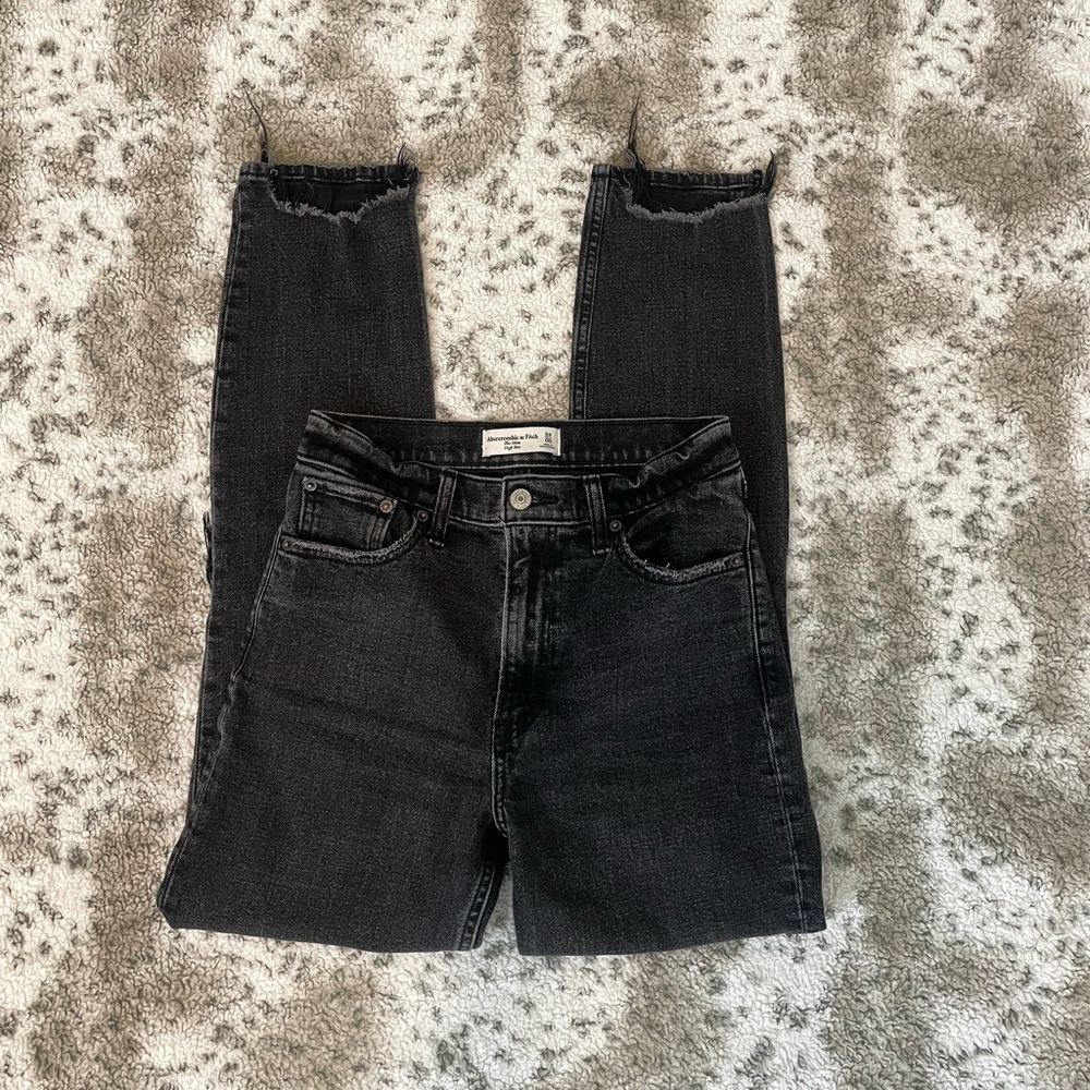 Abercrombie High Rise Mom Jean